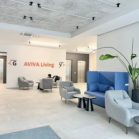 아파트 Aviva Living
